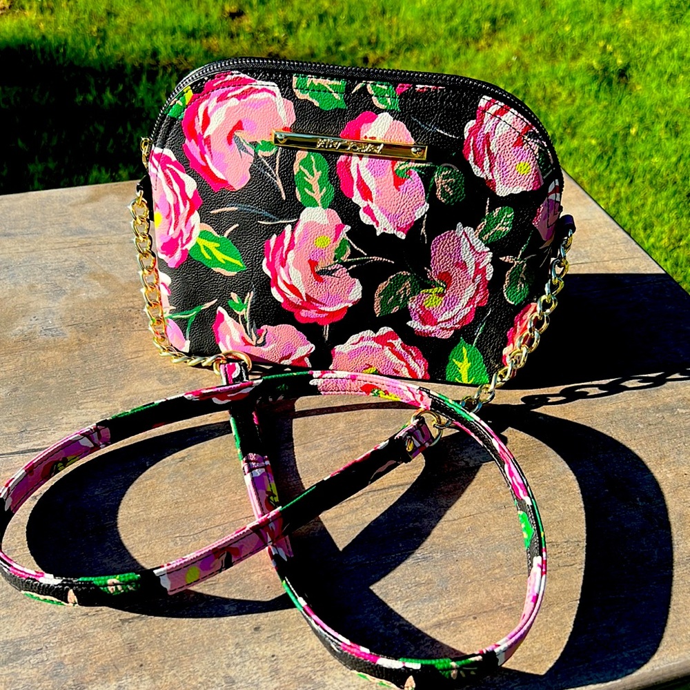 NWOT Betsey Johnson Crossbody
